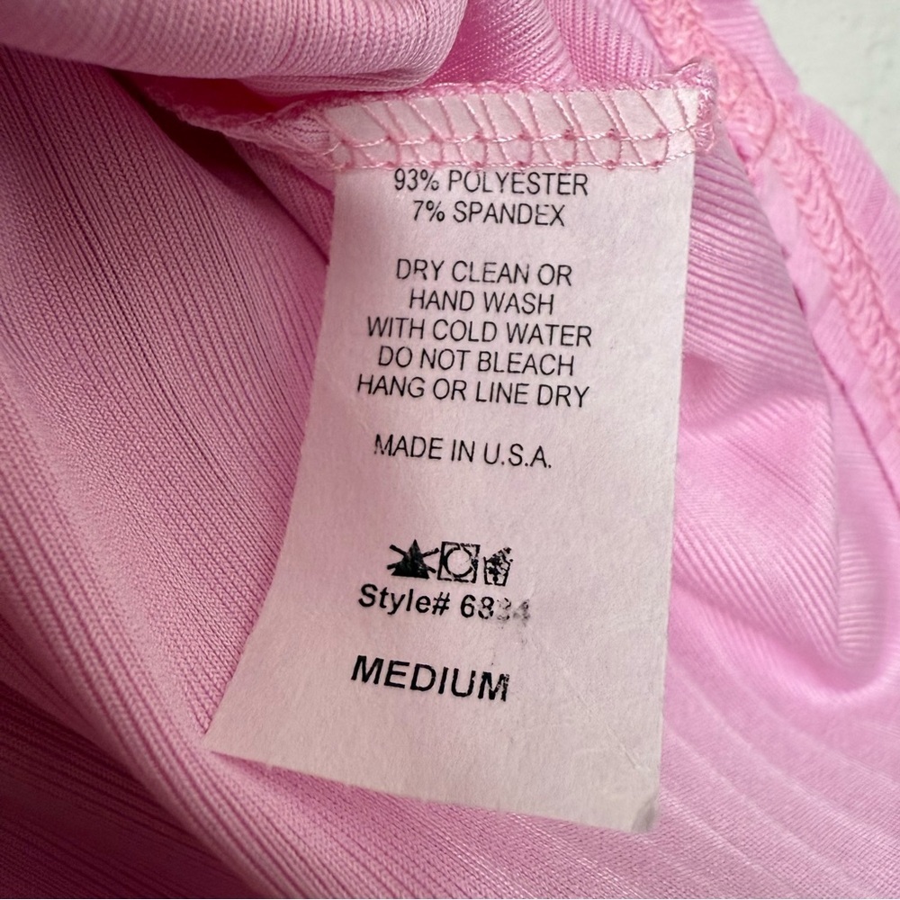 ENTERO Pastel Pink Deep V-Neck Peplum Smocked Short Sleeve Ribbed Top - Picture 3 of 5